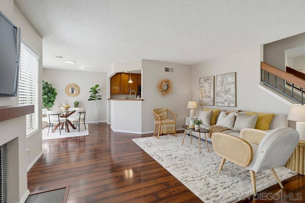 8391 Suntree Pl, San Diego, CA 92119 8391 Suntree Pl, San Diego, CA 92119