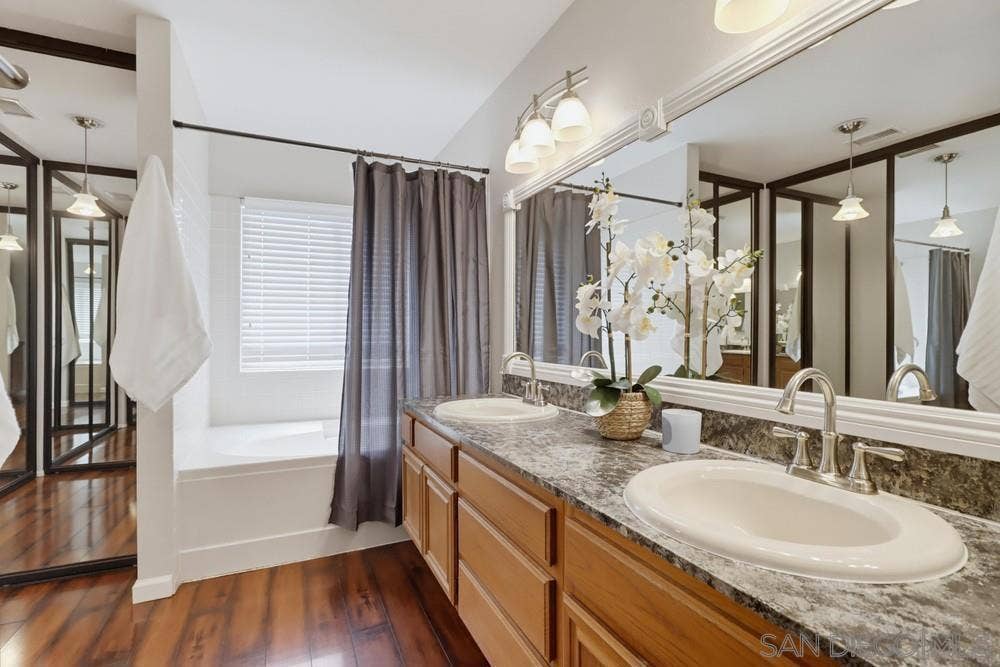 8391 Suntree Pl, San Diego, CA 92119 8391 Suntree Pl, San Diego, CA 92119