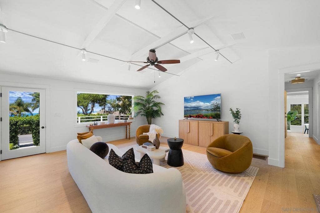 308 Glenmont Dr, Solana Beach, CA 92075 308 Glenmont Dr, Solana Beach, CA 92075