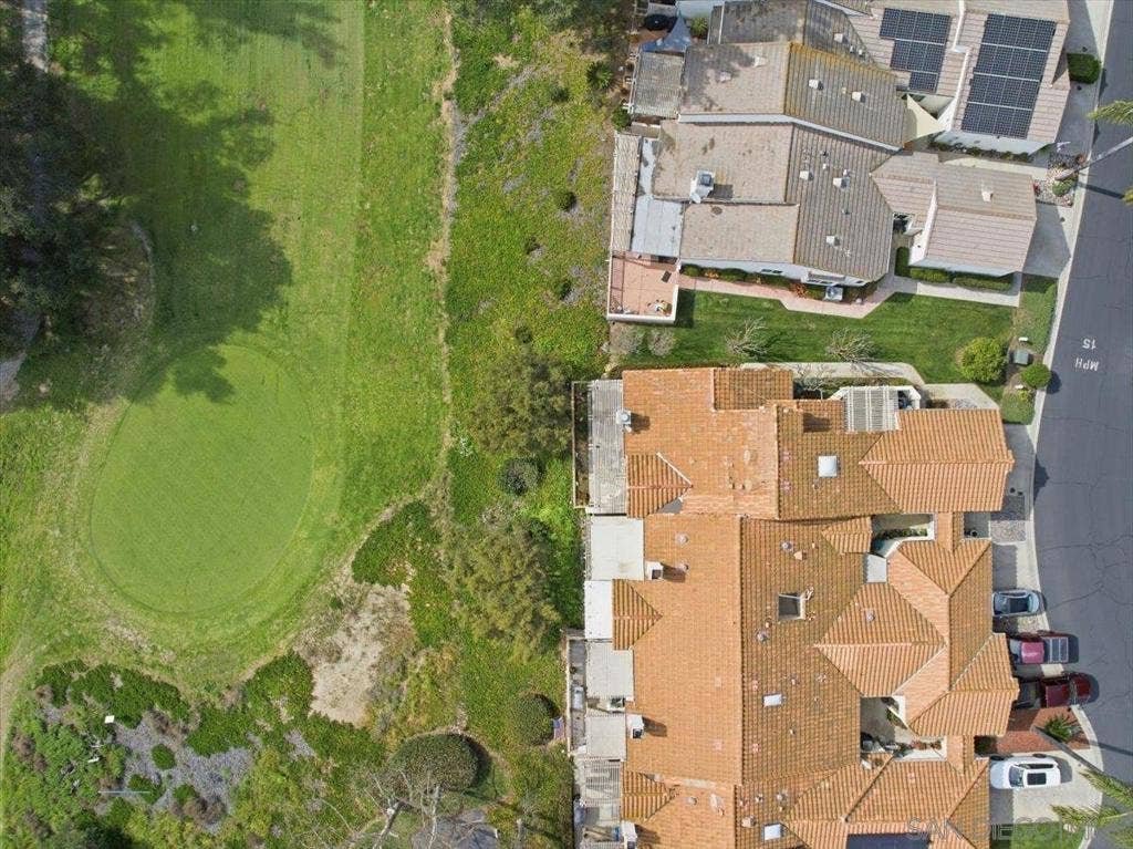 29585 Circle R Greens, Escondido, CA 92026 29585 Circle R Greens, Escondido, CA 92026