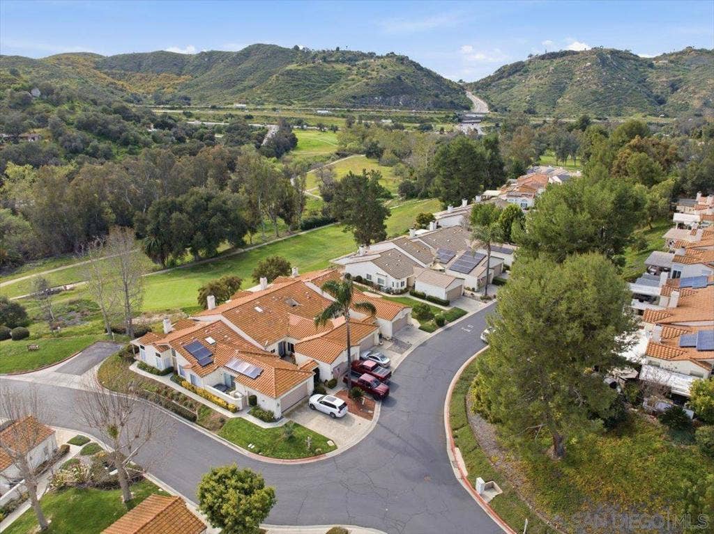 29585 Circle R Greens, Escondido, CA 92026 29585 Circle R Greens, Escondido, CA 92026