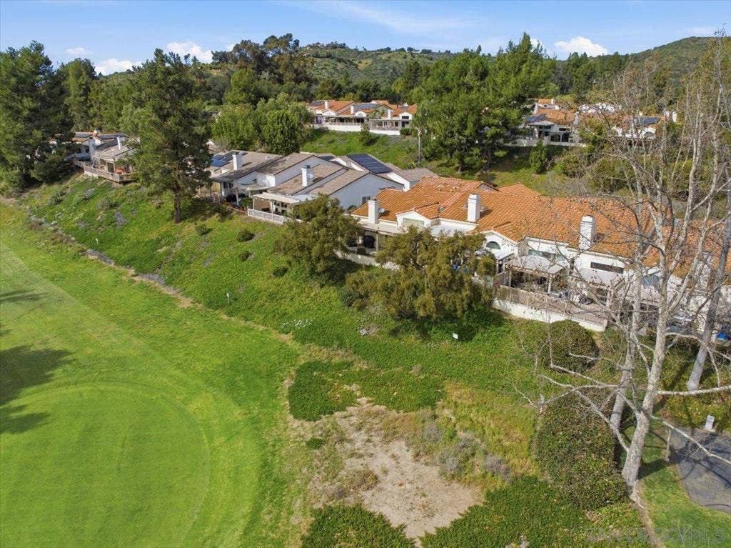29585 Circle R Greens, Escondido, CA 92026 29585 Circle R Greens, Escondido, CA 92026
