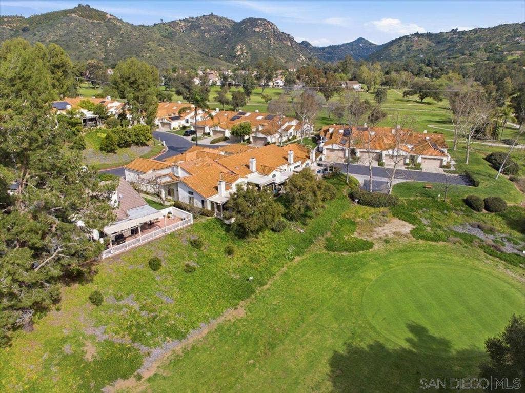 29585 Circle R Greens, Escondido, CA 92026 29585 Circle R Greens, Escondido, CA 92026