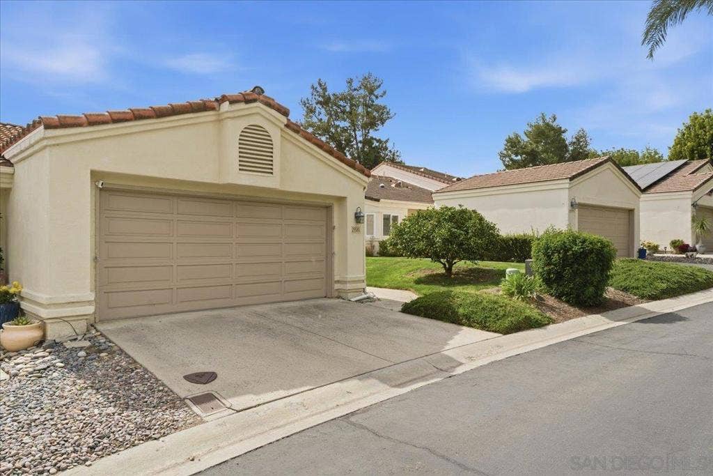 29585 Circle R Greens, Escondido, CA 92026 29585 Circle R Greens, Escondido, CA 92026