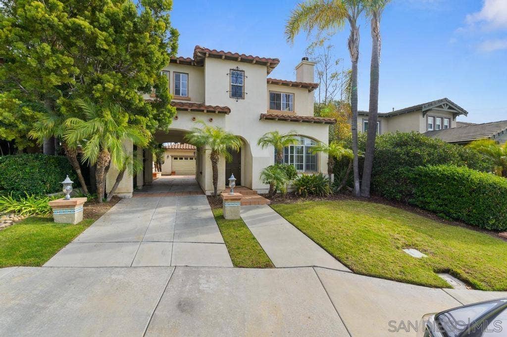 727 San Juan Pl, Chula Vista, CA 91914 727 San Juan Pl, Chula Vista, CA 91914