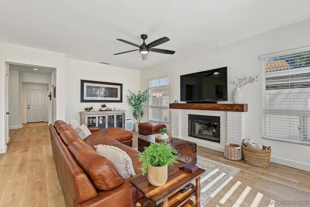 45226 Camino Monzon, Temecula, CA 92592 45226 Camino Monzon, Temecula, CA 92592