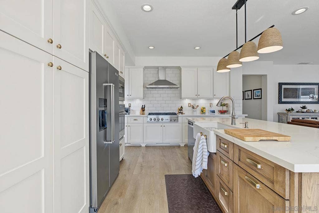 45226 Camino Monzon, Temecula, CA 92592 45226 Camino Monzon, Temecula, CA 92592