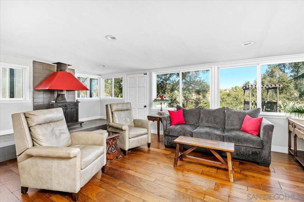 1840 Davis, Fallbrook, CA 92028 1840 Davis, Fallbrook, CA 92028