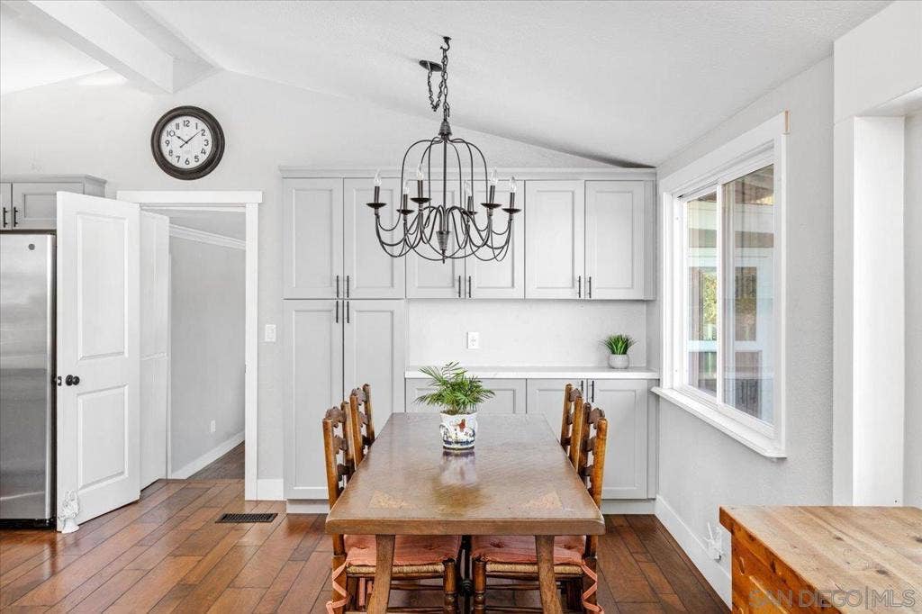 1840 Davis, Fallbrook, CA 92028 1840 Davis, Fallbrook, CA 92028