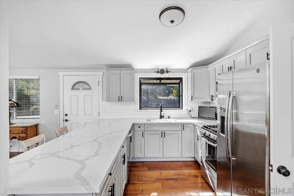 1840 Davis, Fallbrook, CA 92028 1840 Davis, Fallbrook, CA 92028
