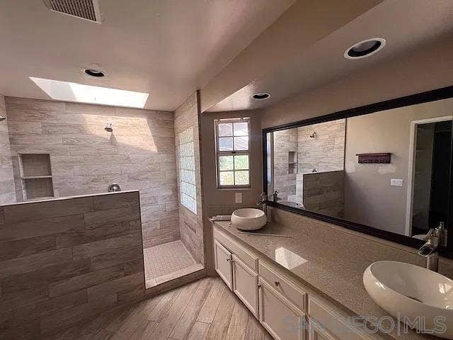 9960 W Lilac, Escondido, CA 92026 9960 W Lilac, Escondido, CA 92026
