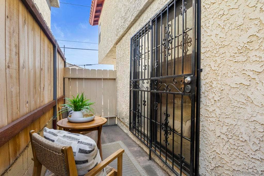4051 Iowa, #3, San Diego, CA 92104 4051 Iowa, #3, San Diego, CA 92104