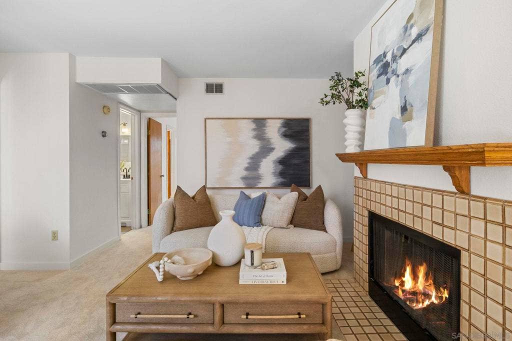 4051 Iowa, #3, San Diego, CA 92104 4051 Iowa, #3, San Diego, CA 92104