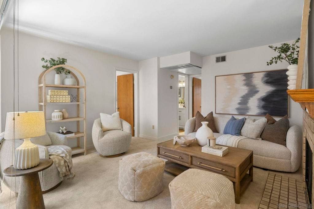 4051 Iowa, #3, San Diego, CA 92104 4051 Iowa, #3, San Diego, CA 92104
