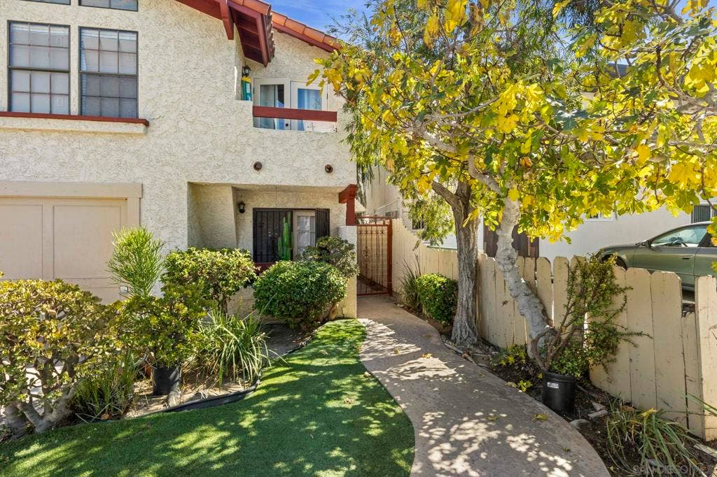 4051 Iowa, #3, San Diego, CA 92104 4051 Iowa, #3, San Diego, CA 92104