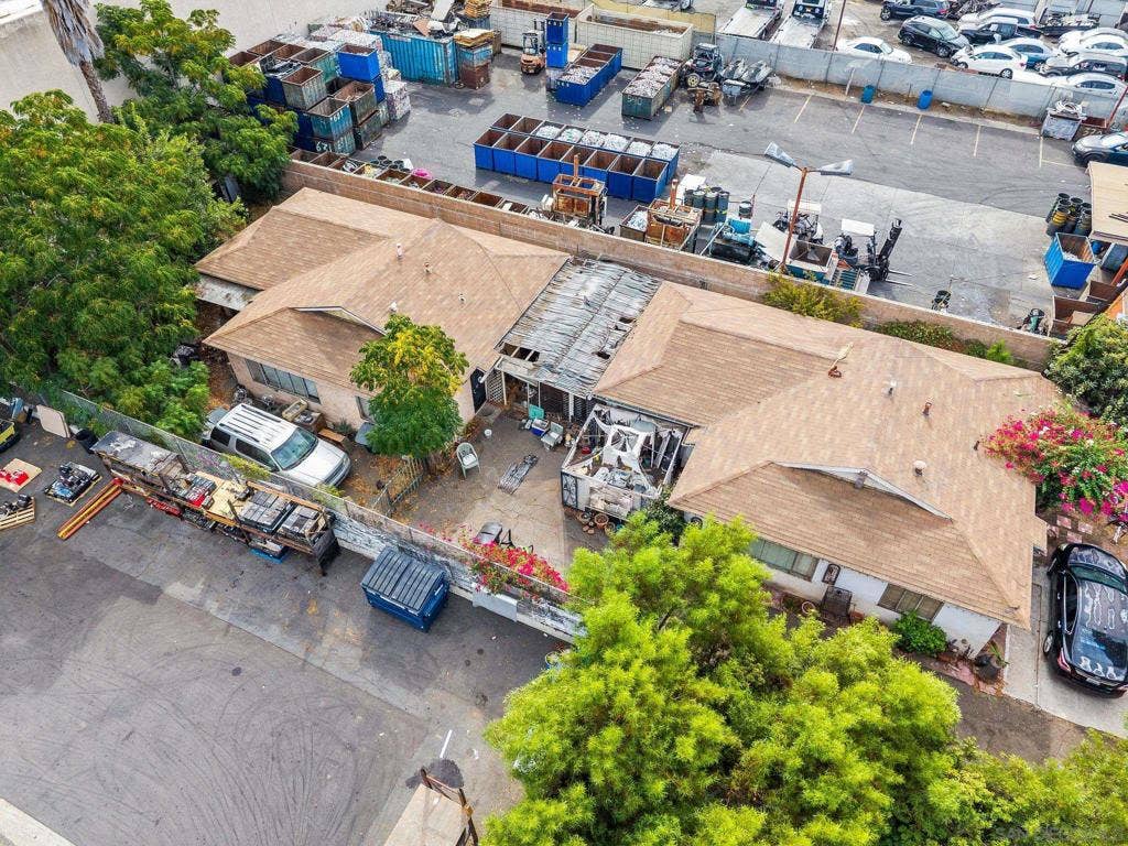 546 N Quince St, Escondido, CA 92025 546 N Quince St, Escondido, CA 92025