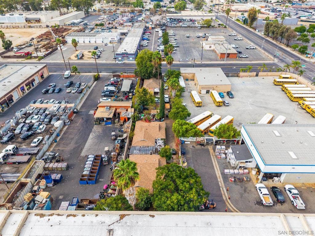 546 N Quince St, Escondido, CA 92025 546 N Quince St, Escondido, CA 92025