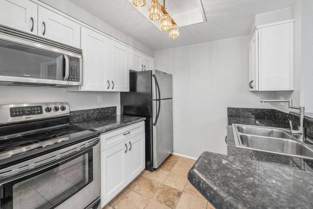 3929 Nobel, #89, San Diego, CA 92122 3929 Nobel, #89, San Diego, CA 92122