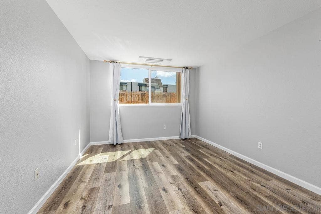 3929 Nobel, #89, San Diego, CA 92122 3929 Nobel, #89, San Diego, CA 92122