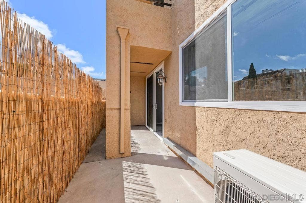 3929 Nobel, #89, San Diego, CA 92122 3929 Nobel, #89, San Diego, CA 92122