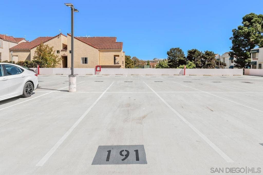 3929 Nobel, #89, San Diego, CA 92122 3929 Nobel, #89, San Diego, CA 92122