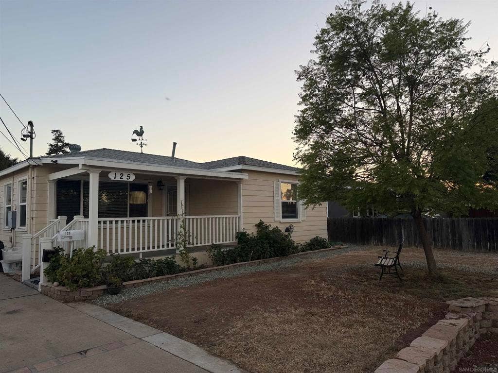 125 Lindell Avenue, El Cajon, CA 92020 125 Lindell Avenue, El Cajon, CA 92020