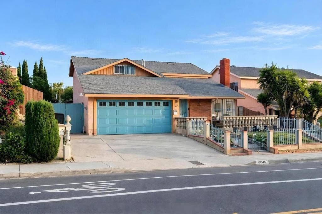 6645 Parkside Ave, San Diego, CA 92139 6645 Parkside Ave, San Diego, CA 92139