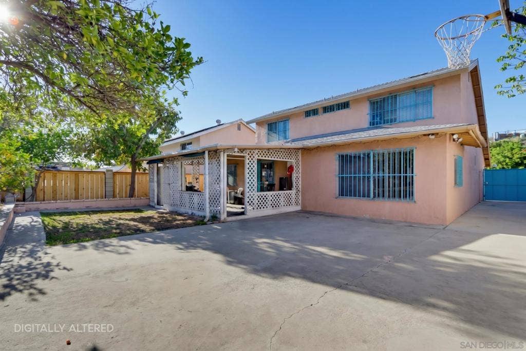 6645 Parkside Ave, San Diego, CA 92139 6645 Parkside Ave, San Diego, CA 92139