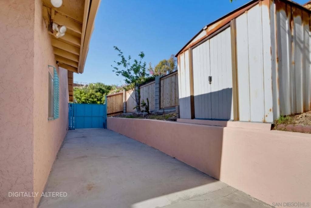 6645 Parkside Ave, San Diego, CA 92139 6645 Parkside Ave, San Diego, CA 92139