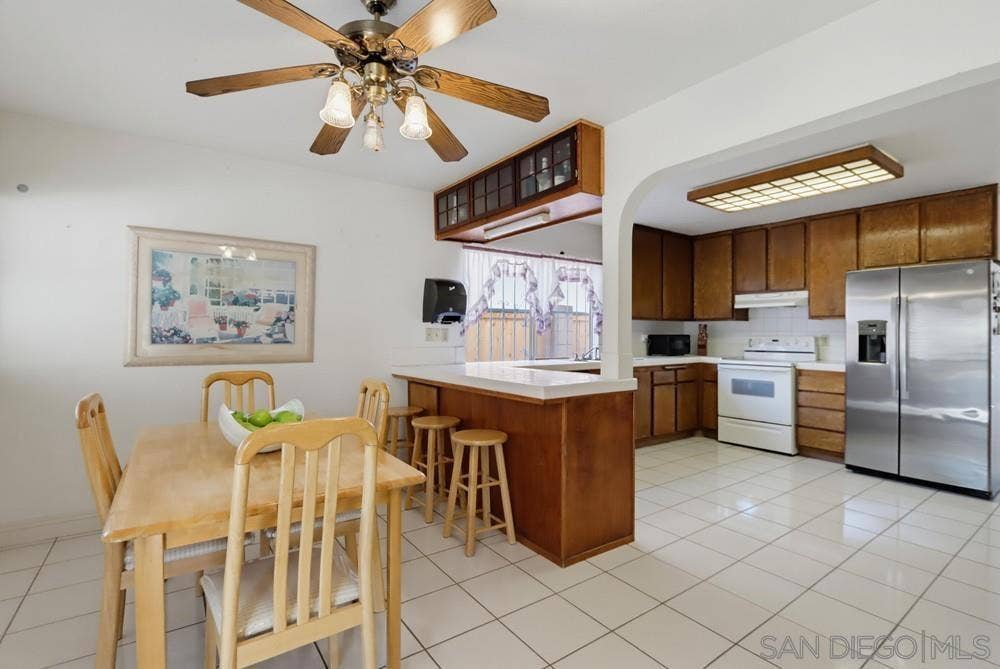6645 Parkside Ave, San Diego, CA 92139 6645 Parkside Ave, San Diego, CA 92139