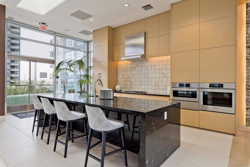 1388 Kettner Blvd., #1204, San Diego, CA 92101 1388 Kettner Blvd., #1204, San Diego, CA 92101