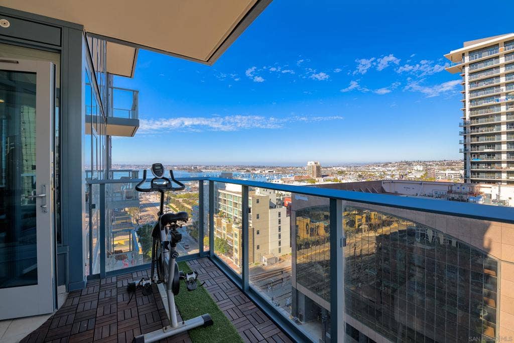 1388 Kettner Blvd., #1204, San Diego, CA 92101 1388 Kettner Blvd., #1204, San Diego, CA 92101