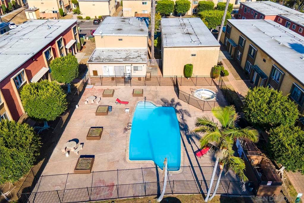 1649 Pentecost, #2, San Diego, CA 92105 1649 Pentecost, #2, San Diego, CA 92105
