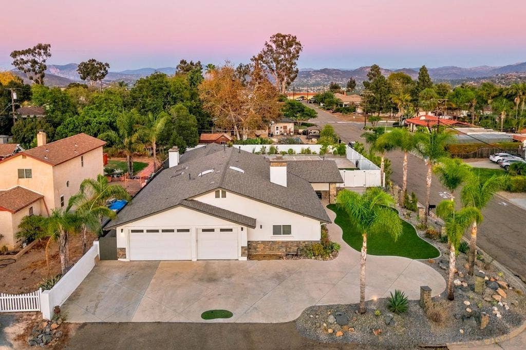 1480 Primrose, El Cajon, CA 92020