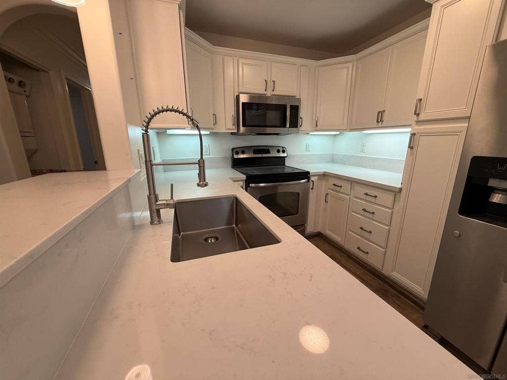 506 Canyon, #5, Oceanside, CA 92054