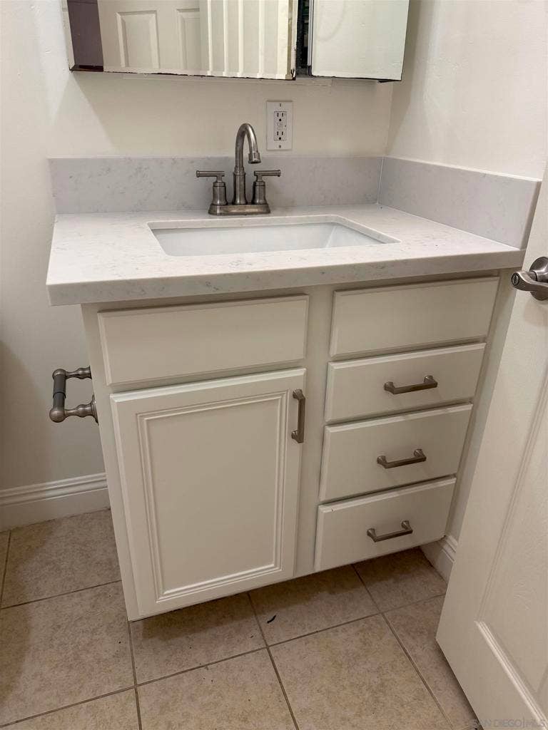 506 Canyon, #5, Oceanside, CA 92054