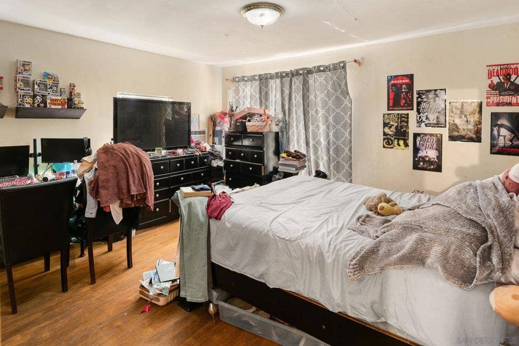 561 E Mission, Escondido, CA 92025 561 E Mission, Escondido, CA 92025