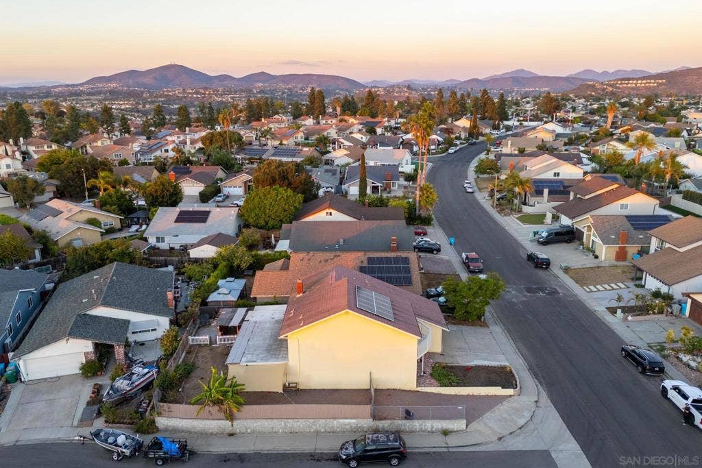 8232 Santa Arminta, San Diego, CA 92126 8232 Santa Arminta, San Diego, CA 92126