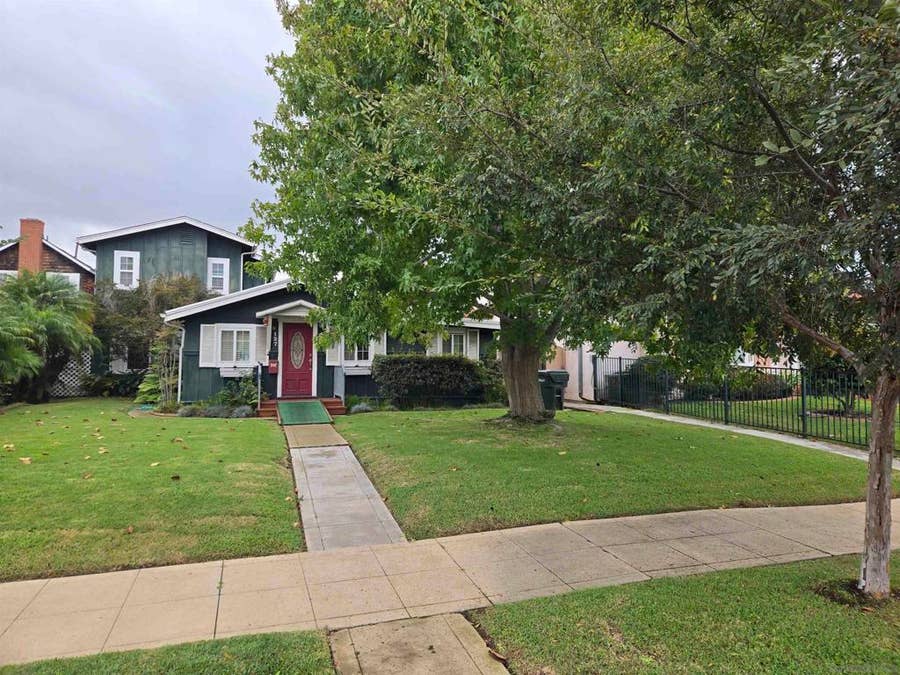 Property photo for 127 J Avenue, Coronado, CA