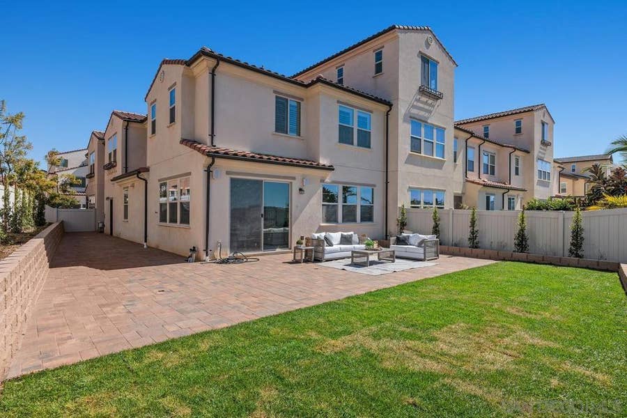 Property photo for 16193 Veridian Cir, San Diego, CA