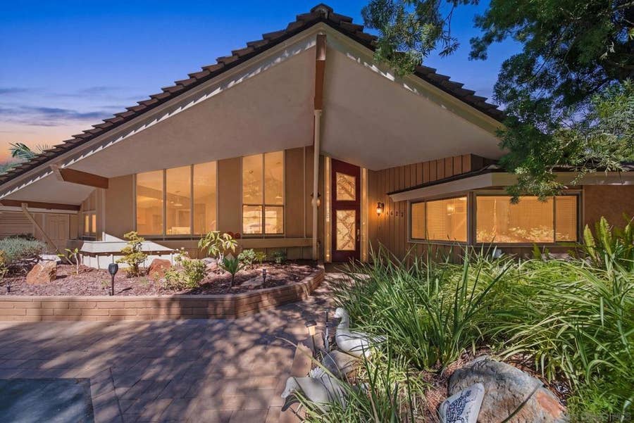 Property photo for 9620 Alto Dr, La Mesa, CA