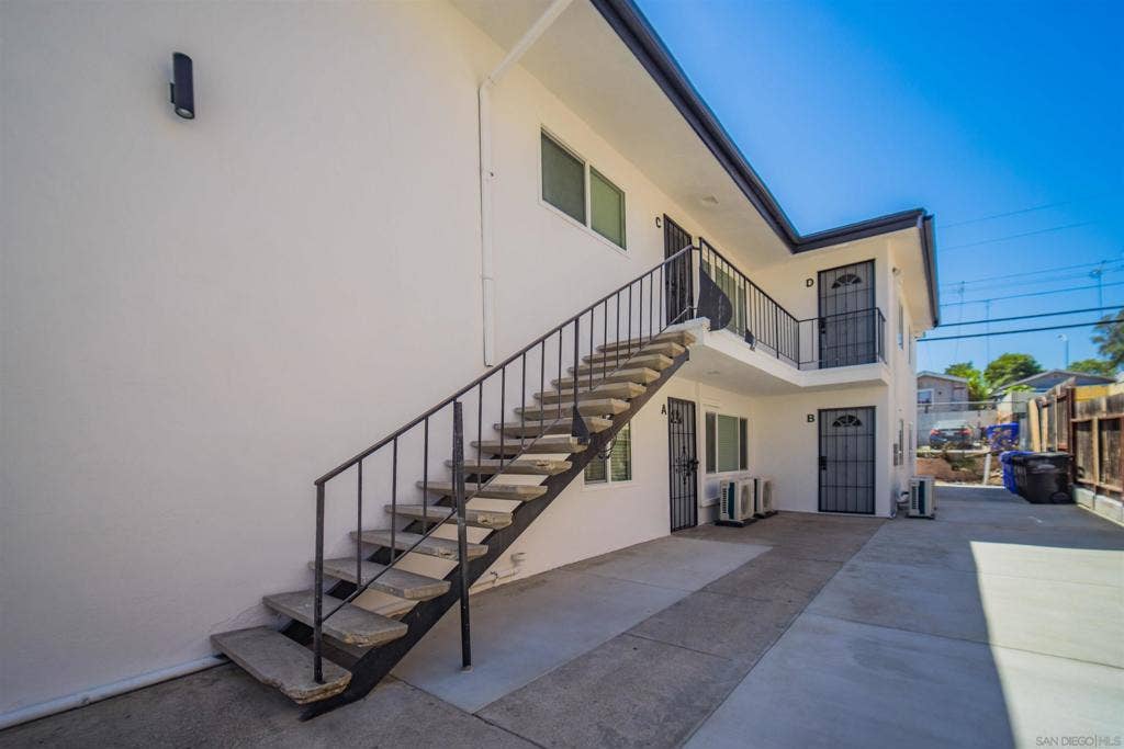 4140 48th St, San Diego, CA 92105