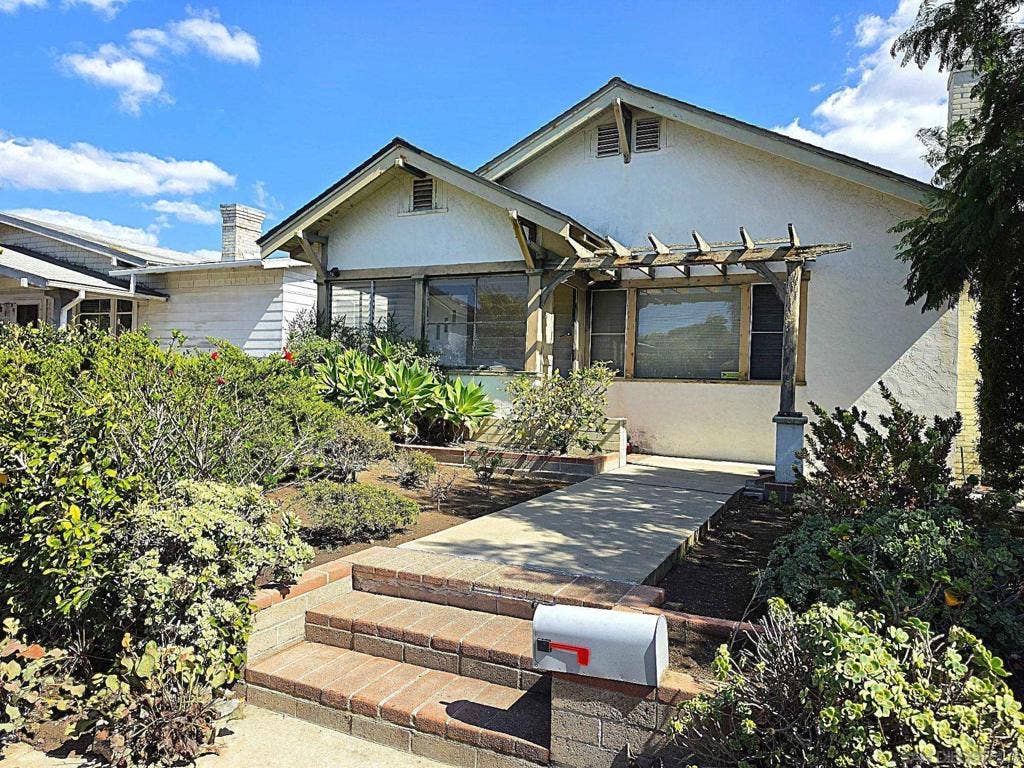 2911 Dale St, San Diego, CA 92104