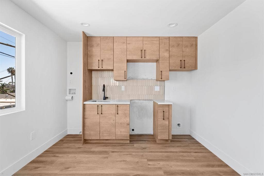 2139 Balboa Ave, San Diego, CA 92109