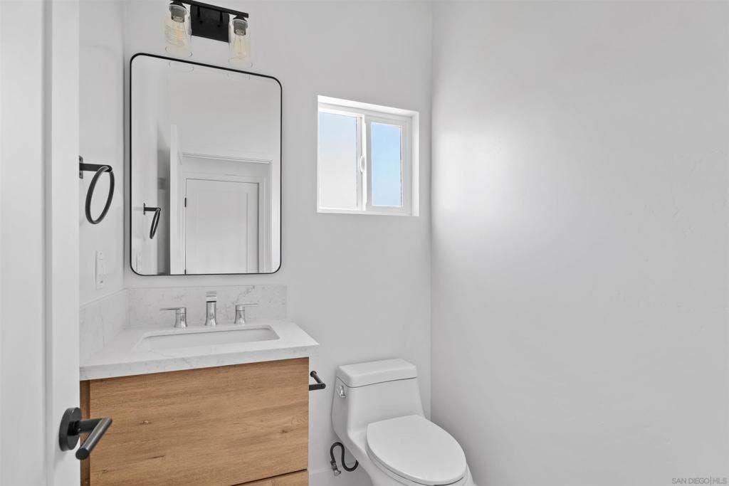 2139 Balboa Ave, San Diego, CA 92109