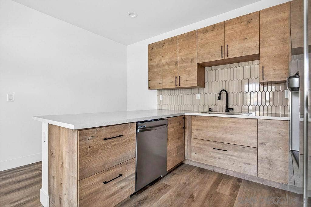 2139 Balboa Ave, San Diego, CA 92109