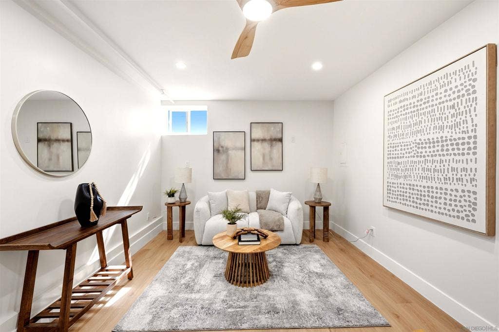 8698 Echo, La Mesa, CA 91941 8698 Echo, La Mesa, CA 91941