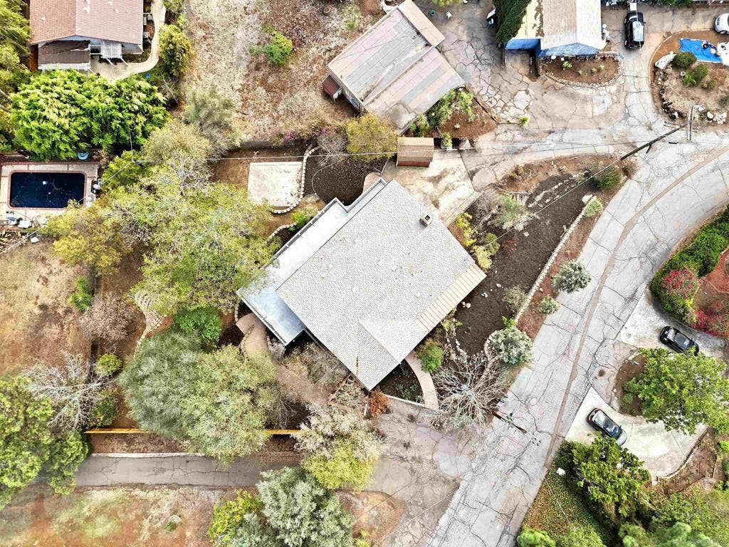 8698 Echo, La Mesa, CA 91941 8698 Echo, La Mesa, CA 91941