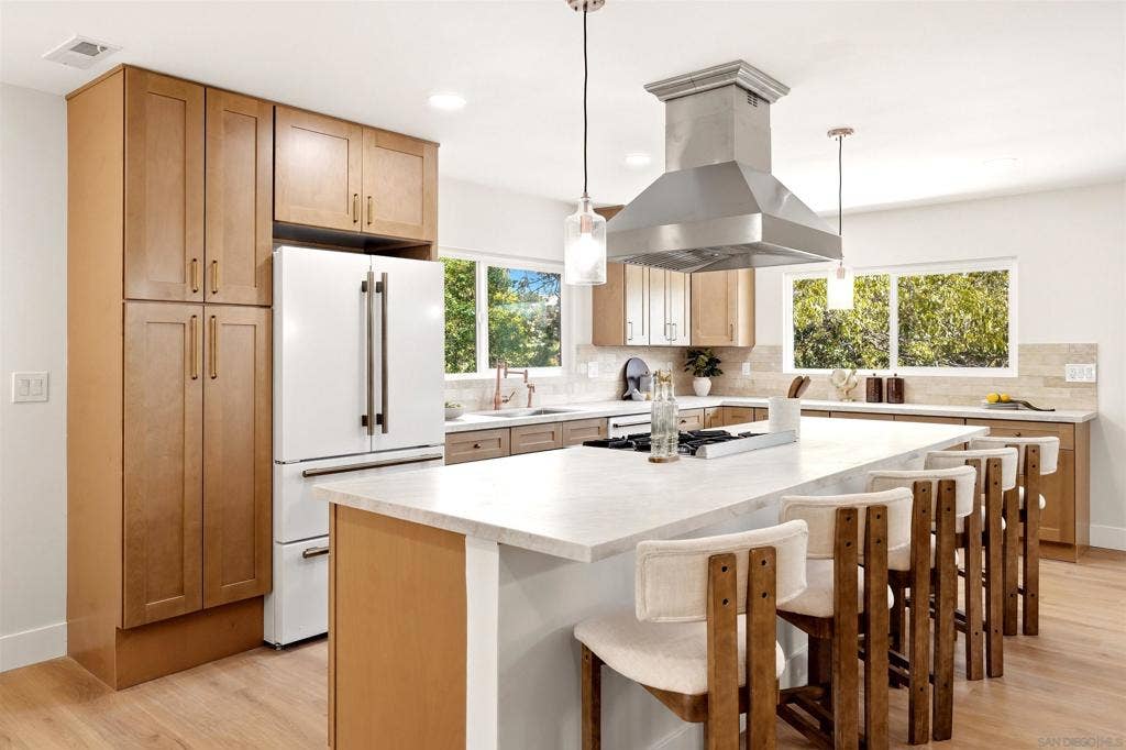 8698 Echo, La Mesa, CA 91941 8698 Echo, La Mesa, CA 91941