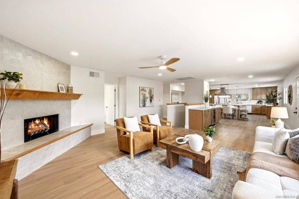 8698 Echo, La Mesa, CA 91941 8698 Echo, La Mesa, CA 91941